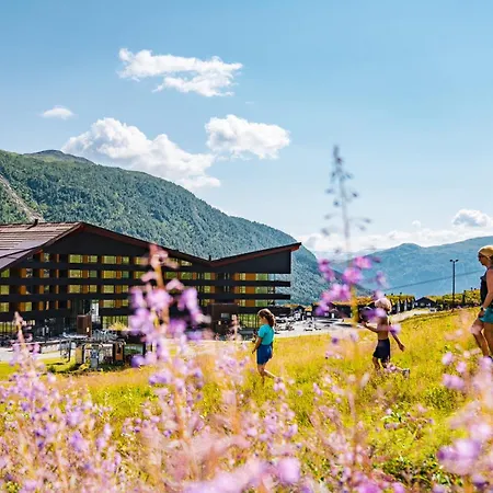 Family-friendly 4-bedroom In Myrkdalen Voss